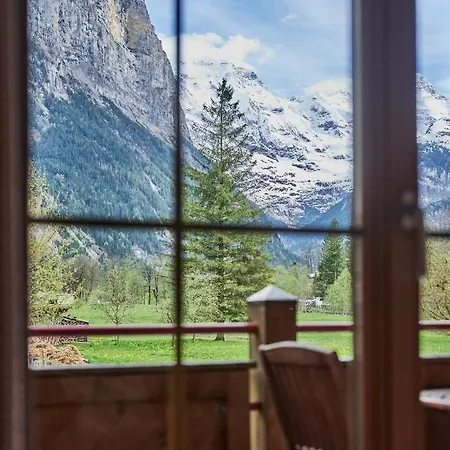 Mountain View, Luxury, Spacious With Views * Lauterbrunnen