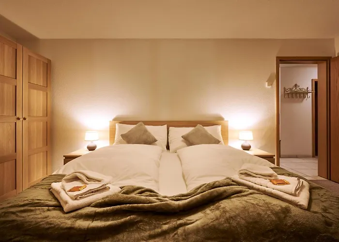 Mountain View, Luxury, Spacious With Views Apartment *