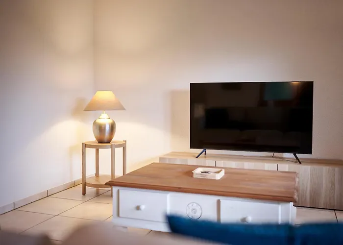 Mountain View, Luxury, Spacious With Views