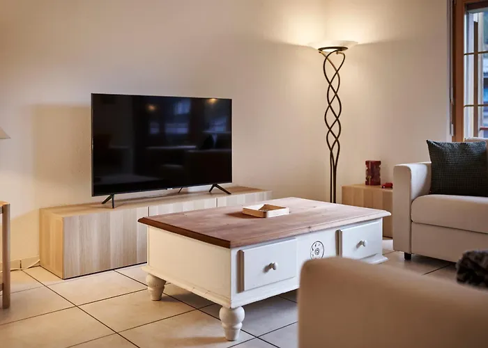 Mountain View, Luxury, Spacious With Views *