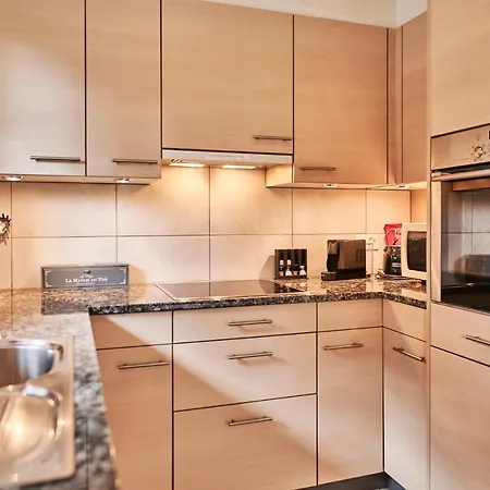 Mountain View, Luxury, Spacious With Views