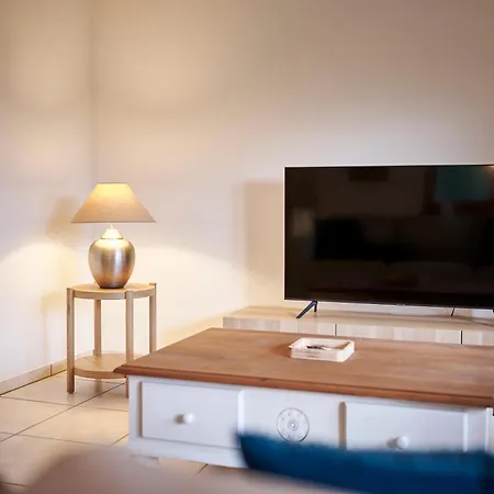 Mountain View, Luxury, Spacious With Views